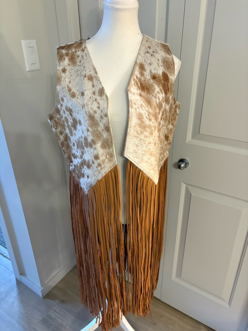 Cowhide Fringe Vest in White and Tan